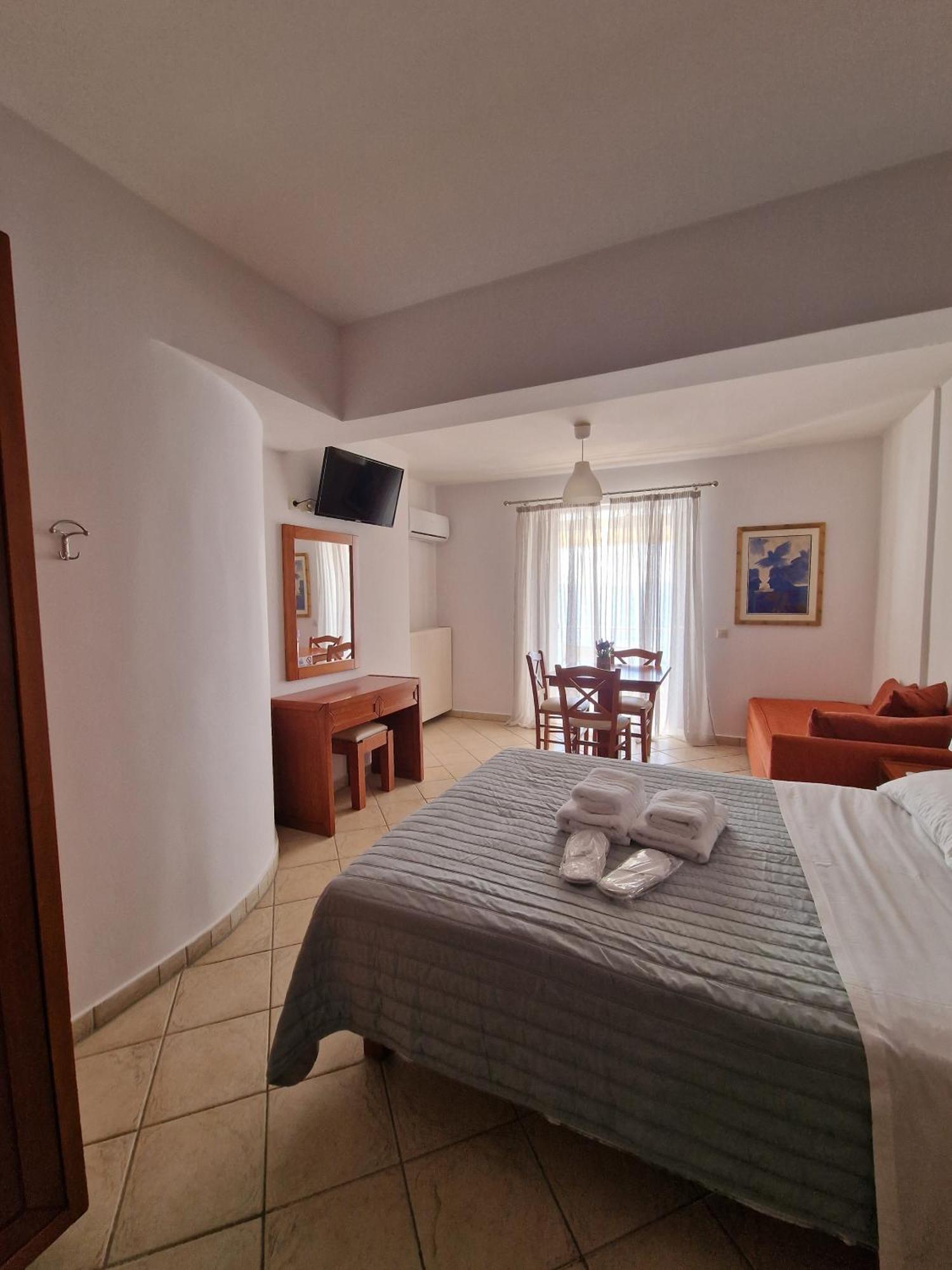 Porto Xronia Apart otel Khrónia Dış mekan fotoğraf